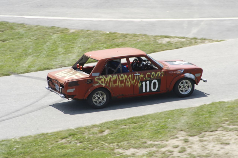 Illustration for article titled The 24 Hours Of LeMons New England 2009 Über Gallery, Part 1